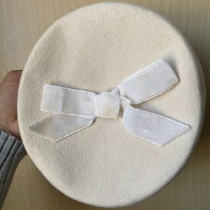 Vintage Glamour Felts, Ivory PillBox Hat, Size 22